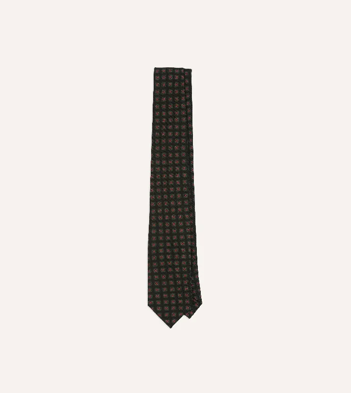 Men's Suits for Corporate SettingsBlack Green, and Red Diamond Print Check Self-Tipped Wool Tie