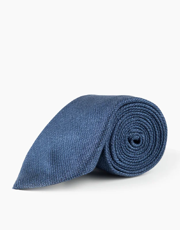 Men's Suits with Pleated TrousersMarine Blue Textured Silk Tie