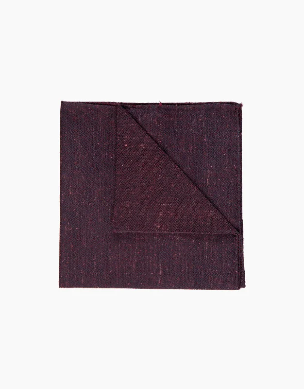 Men's Suits with Pleated TrousersBurgundy Herringbone Silk Pocket Square