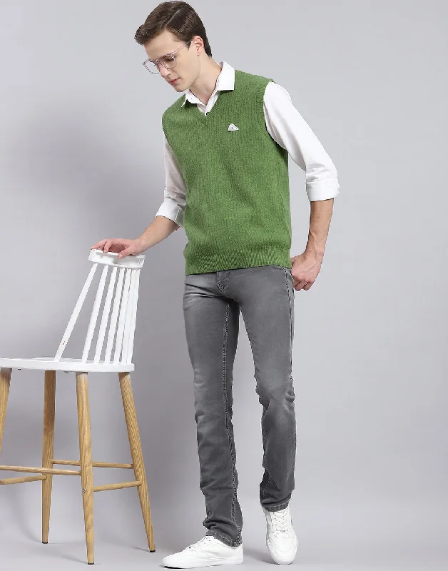 Men's Coats for AutumnMen Green Solid V Neck Sleeveless Sweater