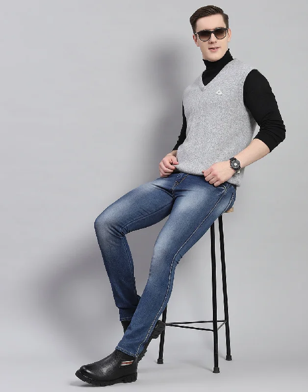 Men's Coats with Modern CutsMen Grey Solid V Neck Sleeveless Sweater