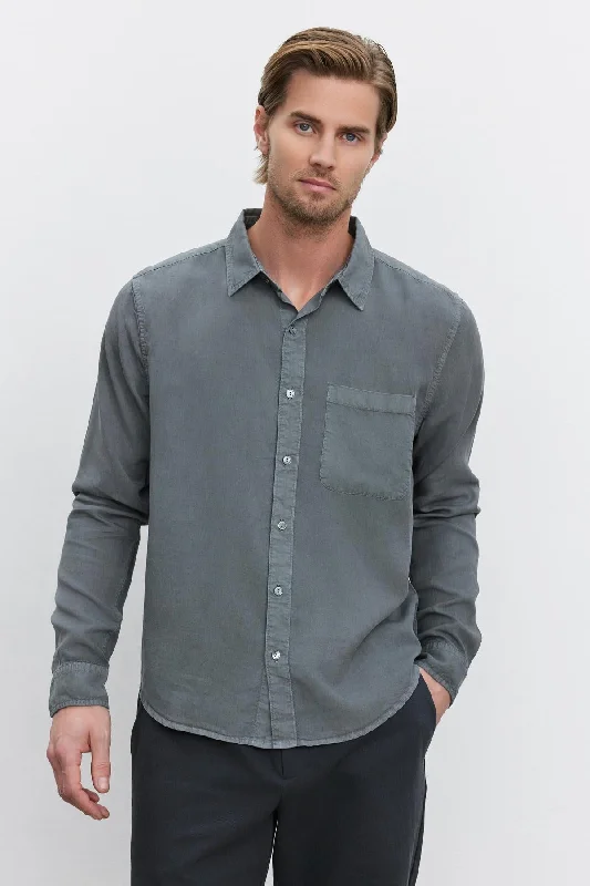 Men's Shirts with Single-Breasted DesignsWOLF BUTTON-UP SHIRT