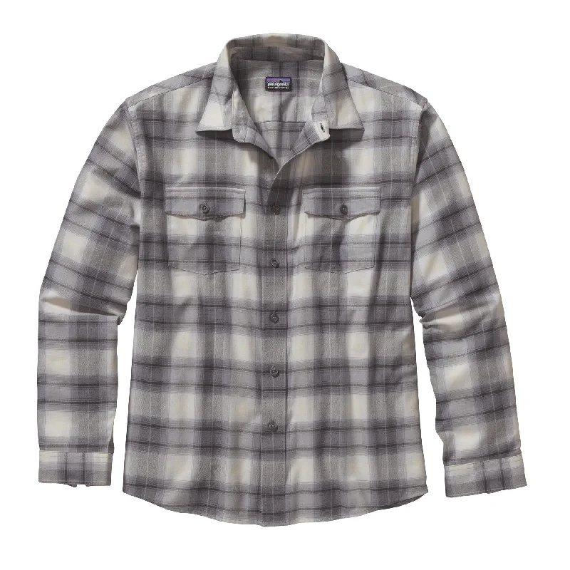 Men's Oxford Shirts for a Preppy StyleMen's Long-Sleeved Buckshot Shirt