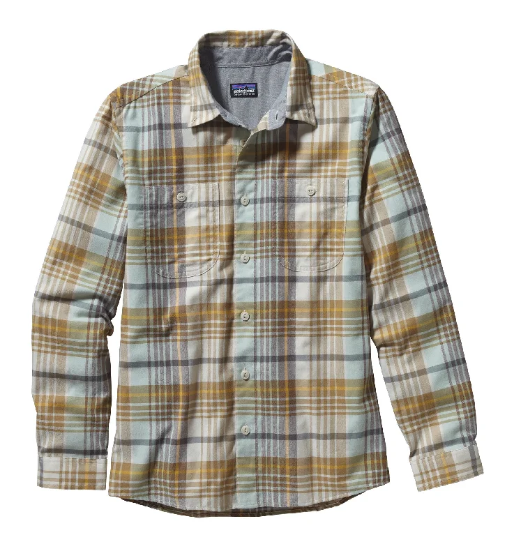 Men's Pattern-Play Shirts for a Fun TwistM's Long-Sleeved Birdshot Shirt