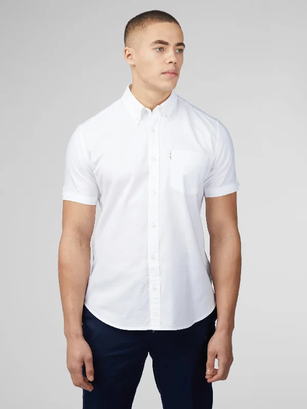 Layered Men's Henley ShirtsSignature Short Sleeve Oxford Shirt - White