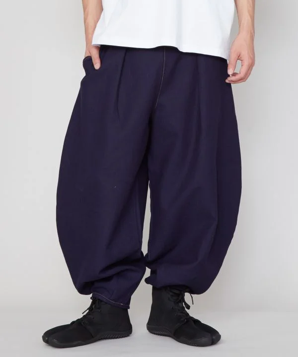 Men's Tailored Pants for a Sharp AppearanceKUROKI x KAYA HACHISU Weave IBARA Denim Pants