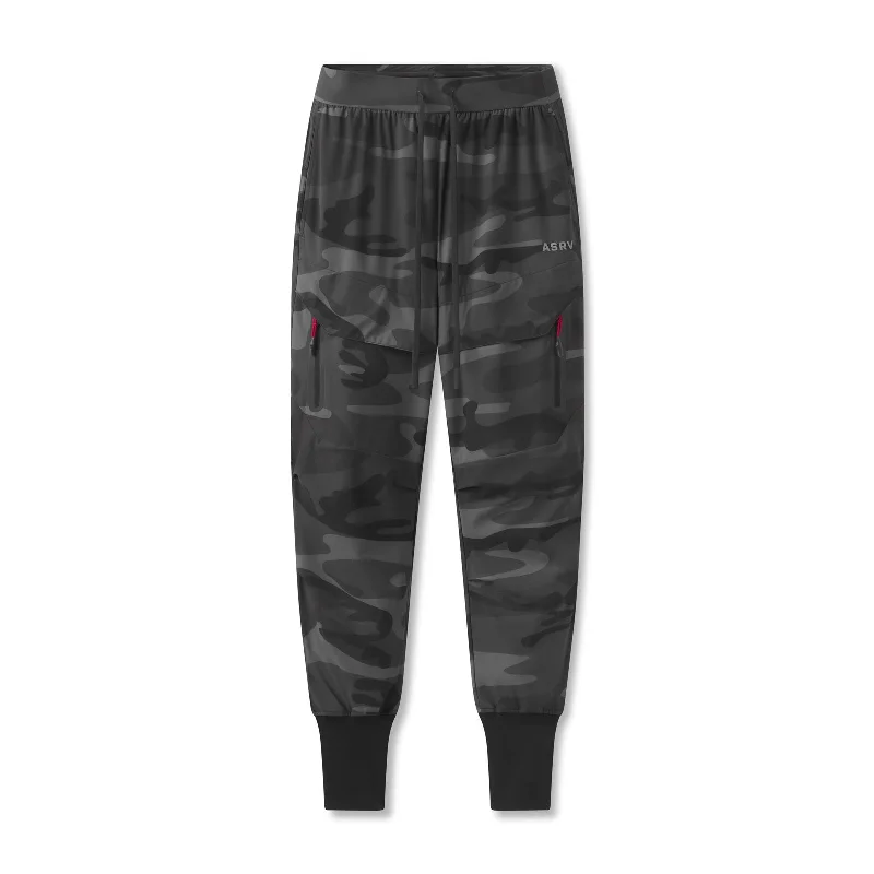 Men's Pants with Patchwork Patterns0690. Tetra-Lite™ Tech High Rib Jogger - Black Camo