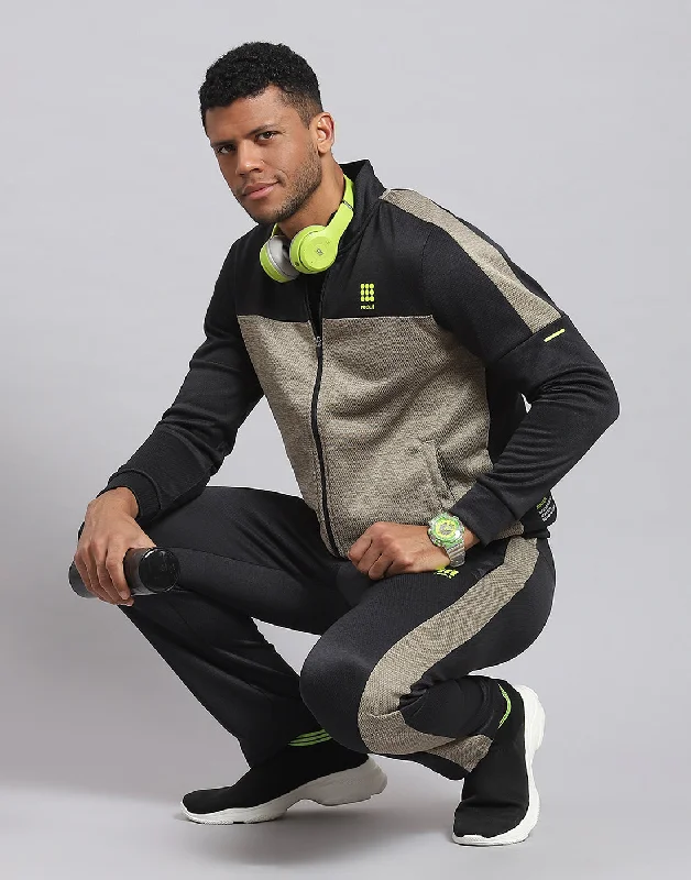 Men Black Solid Stand Collar Full Sleeve Tracksuit